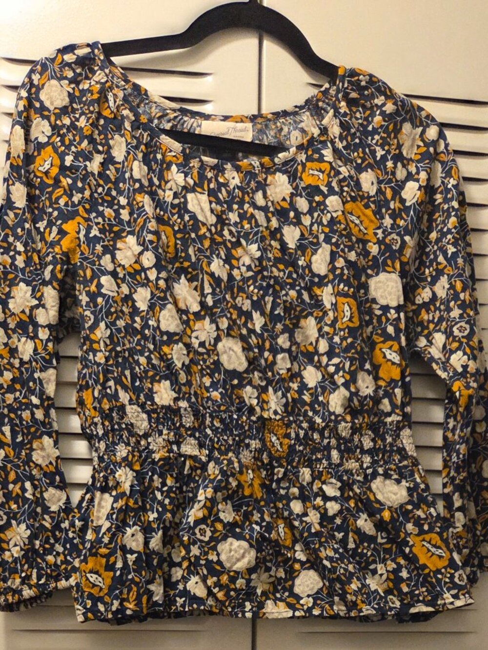 Long sleeve cotton gathered shirt
